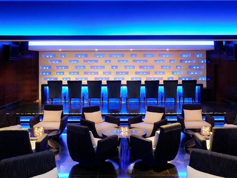 Asiana Hotel Dubai Exterior foto The interior of the nightclub