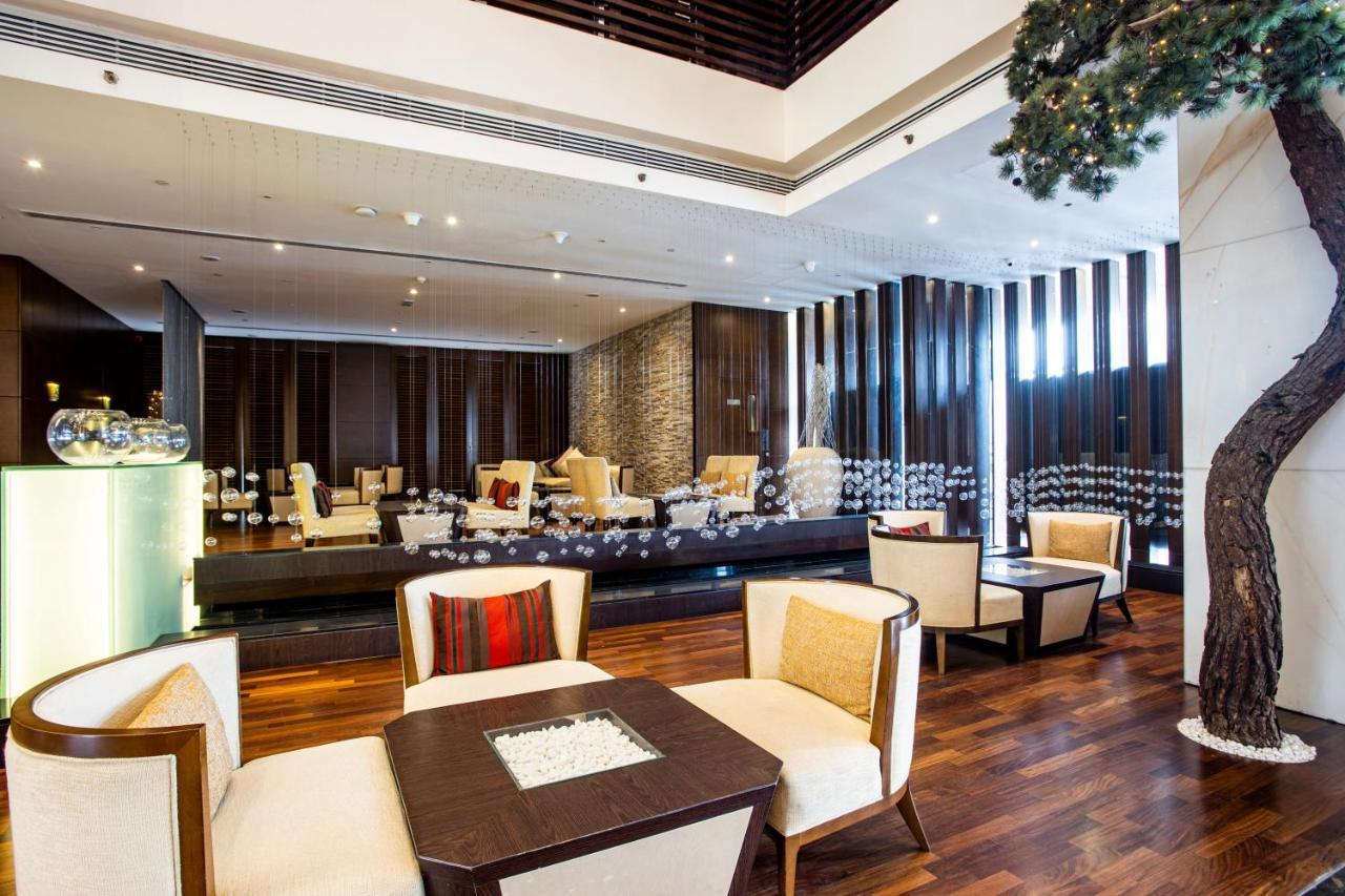 Asiana Hotel Dubai Exterior foto The lobby of the hotel